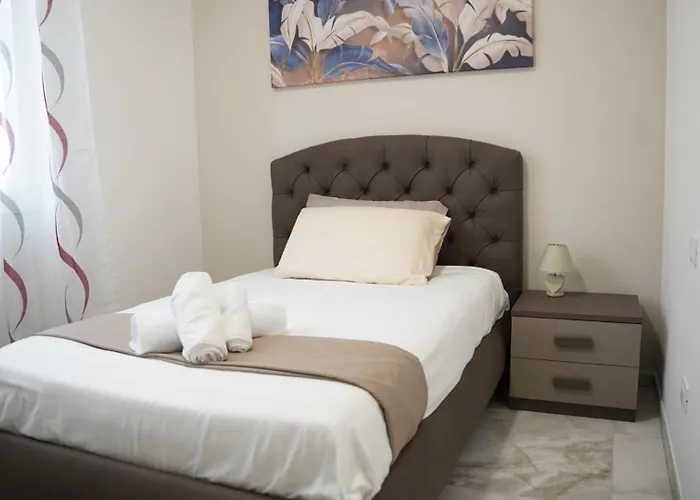 Aurora House, Fiera Con Parcheggio Privato Appartement *