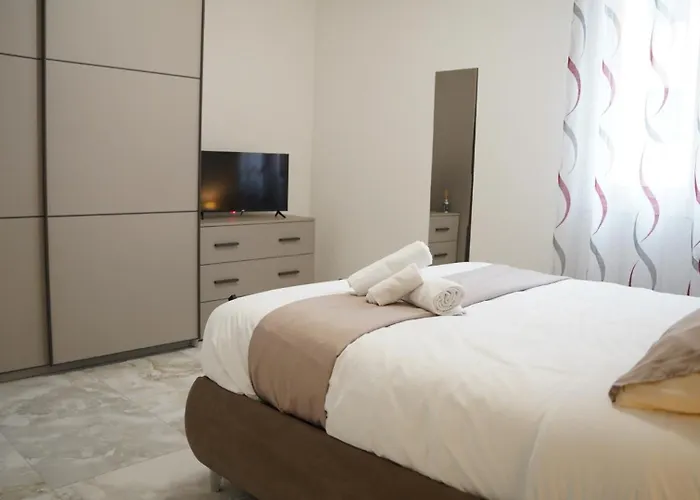 Aurora House, Fiera Con Parcheggio Privato Apartment Bologna